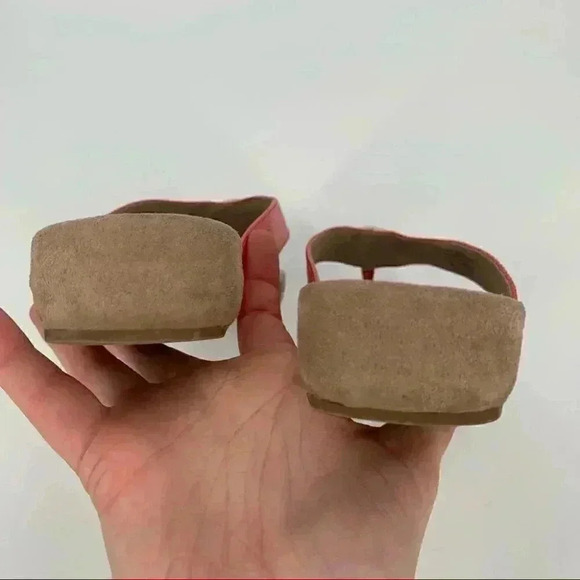 Giani Bernini Racchel sandals 7 orange faux patent leather flatforms flip flops - Picture 8 of 13